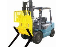 傾翻夾02_臨沂叉車(chē)屬具廠(chǎng)家